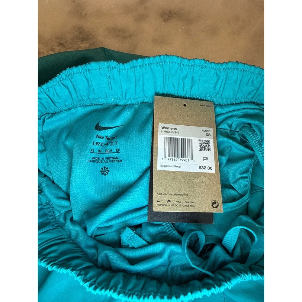 Nike Tempo Dri-FIT Running Shorts Teal Mid Rise 3